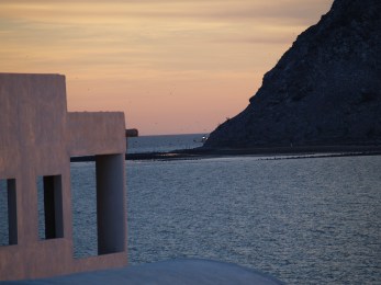 Isla Alcatraz in background